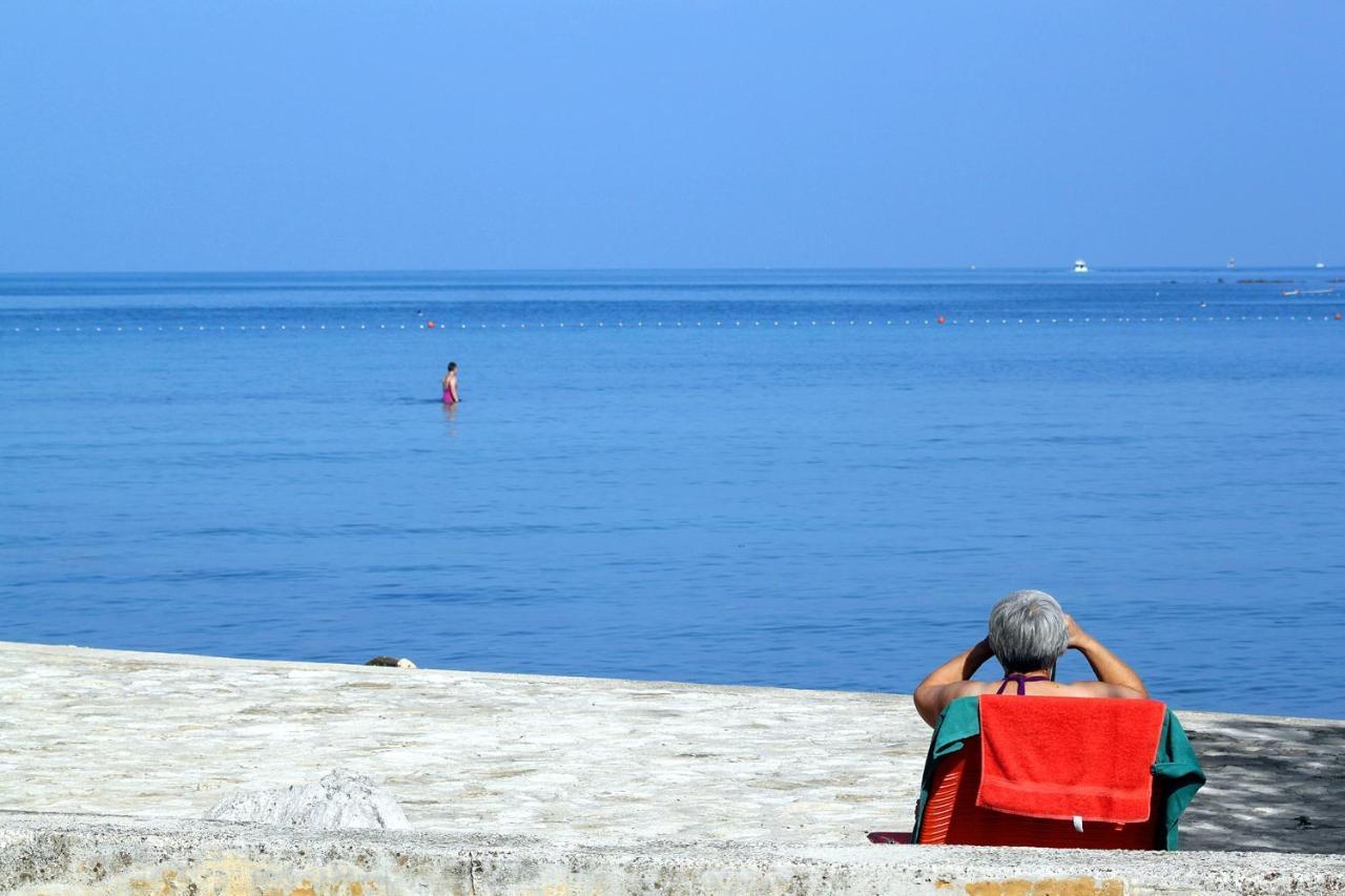 Apartments With A Parking Space Umag - 7110 Экстерьер фото